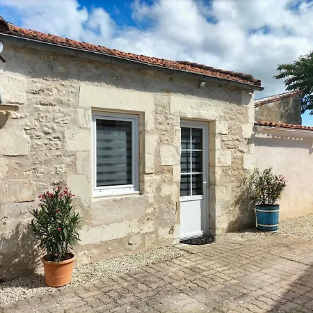 Holiday home Agreable Maison De En Charente-maritime Arvert